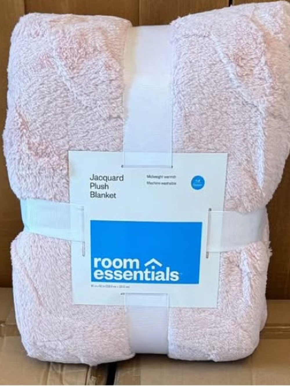 Room Essentials Plush Jacquard Blanket in Blush Pink